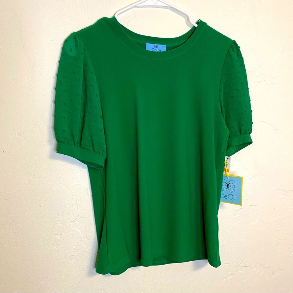 CeCe lush green short sleeve top in small